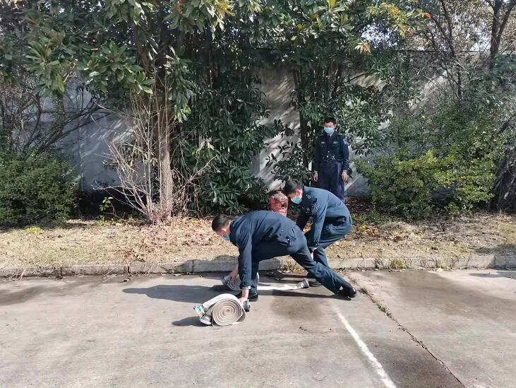 大型活動(dòng)的時(shí)候，保安人員一般會(huì)制定這樣的應(yīng)對(duì)措施的！