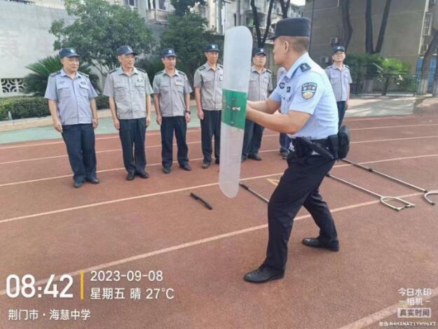 獵鷹護(hù)航秋季開學(xué)，強(qiáng)化駐校保安員培訓(xùn)